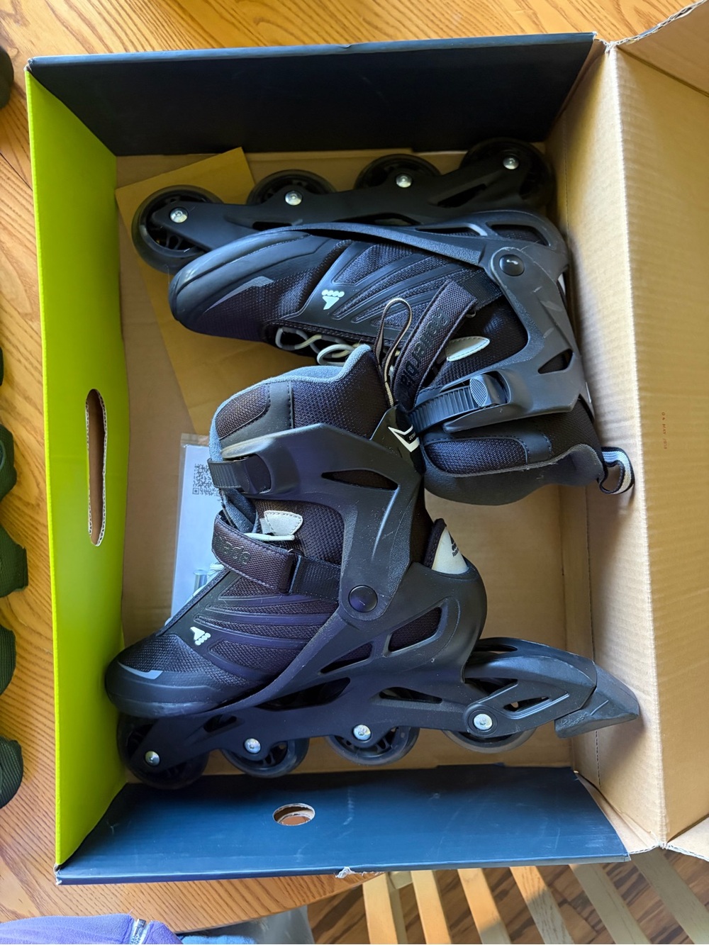 Women’s Black Inline Roller Skates - size 10